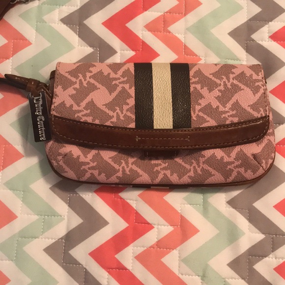 Juicy Couture Handbags - 🌺 2 pcs. Juicy couture wristlet and coin purse